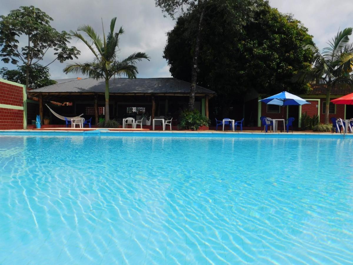 Palmas Park Hotel Y Restaurant Облигадо Экстерьер фото