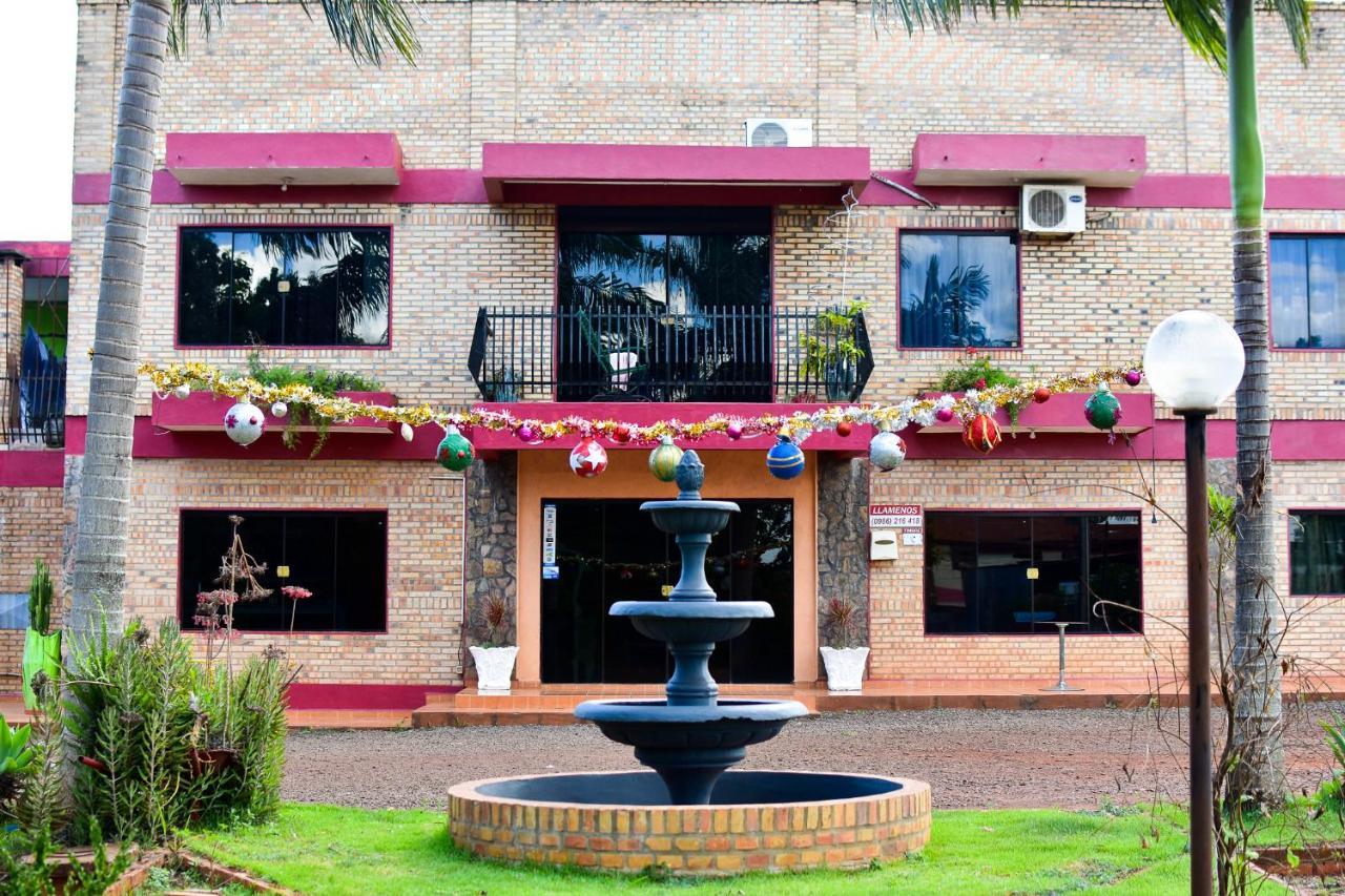 Palmas Park Hotel Y Restaurant Облигадо Экстерьер фото
